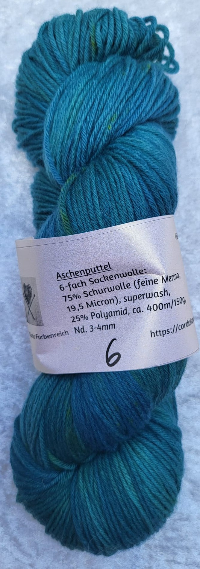 6-fach Sockenwolle: 75 % Schurwolle, 25 % Polyamid