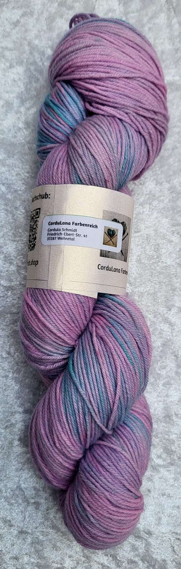 4-fach Sockenwolle: 75 % Schurwolle, 25 % Polyamid