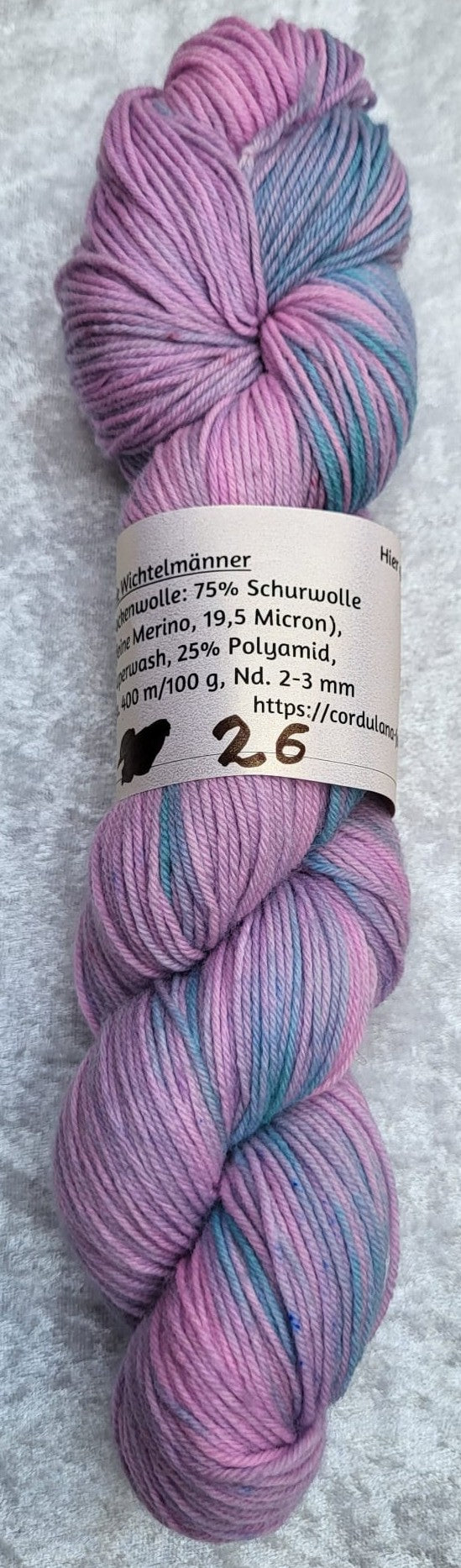 4-fach Sockenwolle: 75 % Schurwolle, 25 % Polyamid