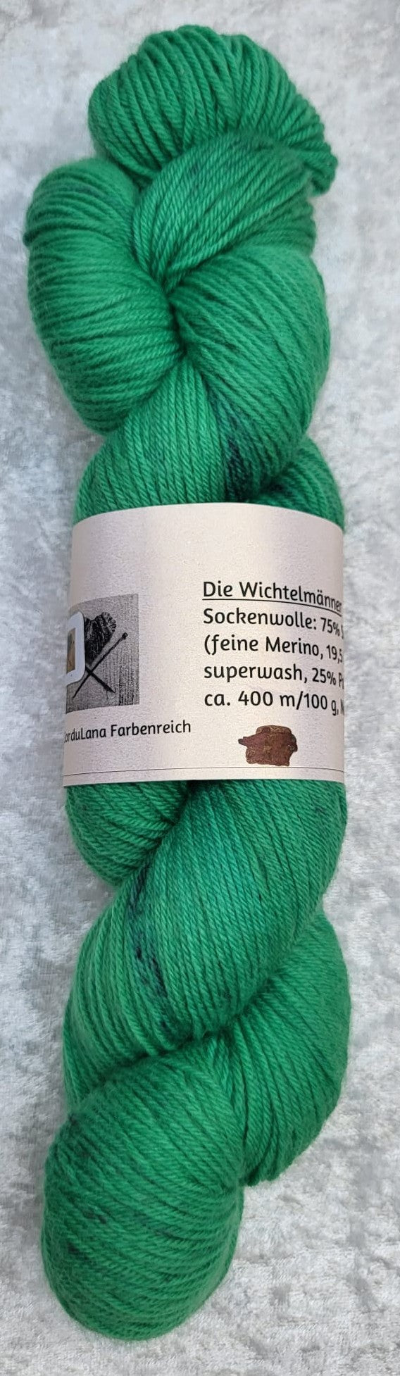 4-fach Sockenwolle: 75 % Schurwolle, 25 % Polyamid