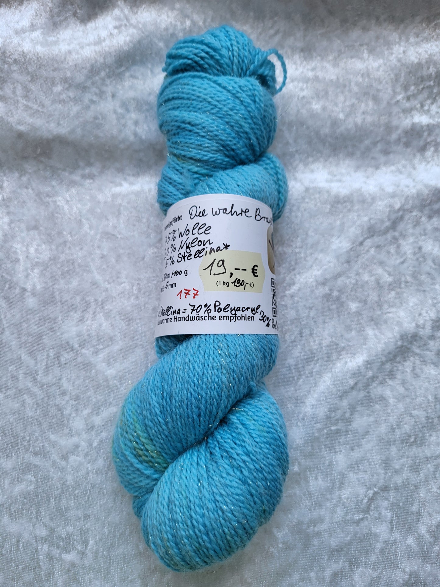Die wahre Braut: 75 % Wolle, 20 %, 5 % Stellina