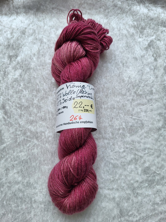 König Drosselbart 300: 50 % Wolle, 50 % Seide, ca. 300 m / 100 g